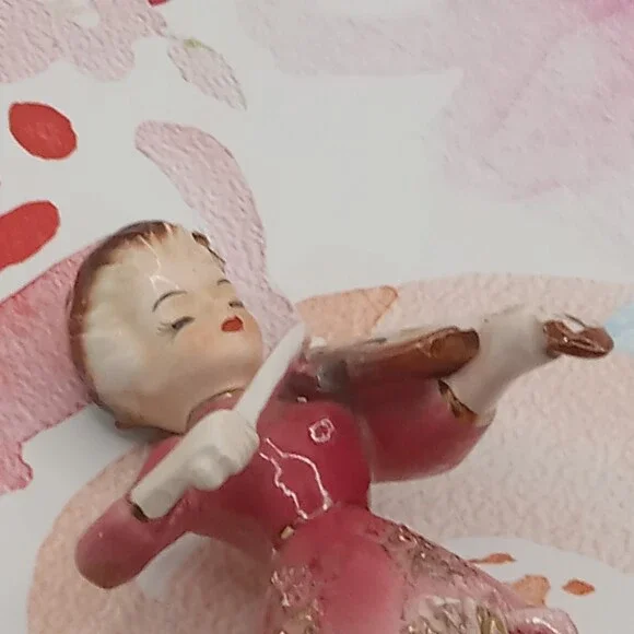 Victorian Lady in Pink Dress Playing Violin Figurine  Vintage Japan Ceramic 3D - Picture 12 of 12